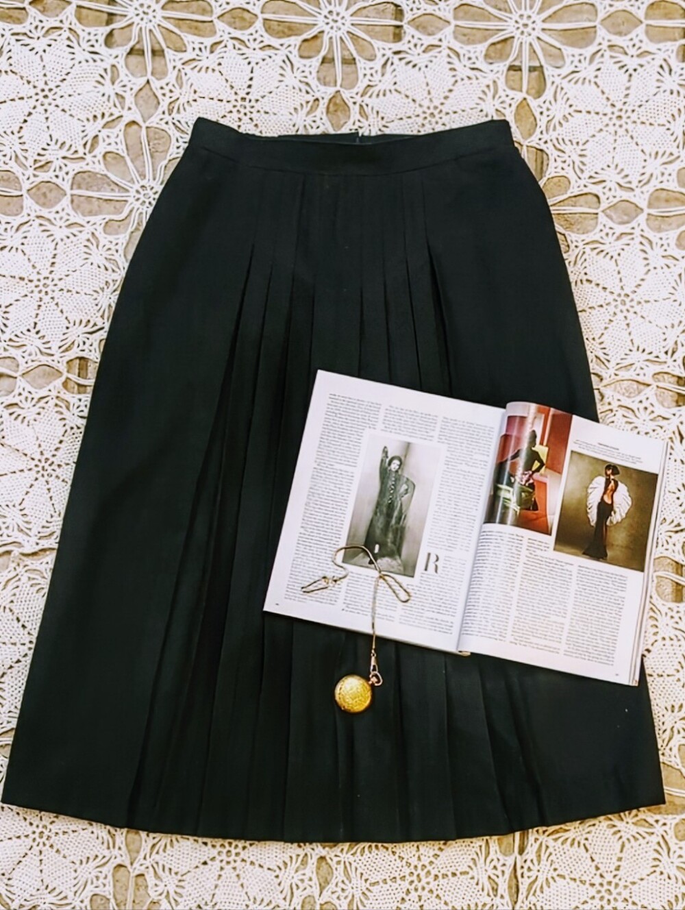 Vintage Pantman Wool Blend Pleated V Waist Midi Skirt